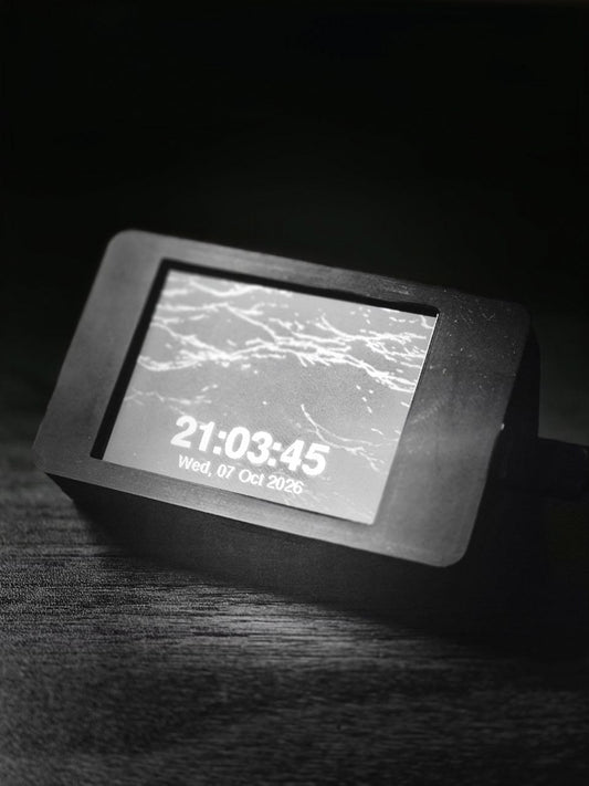 The Magic Clock: a clock that changes with the sky.